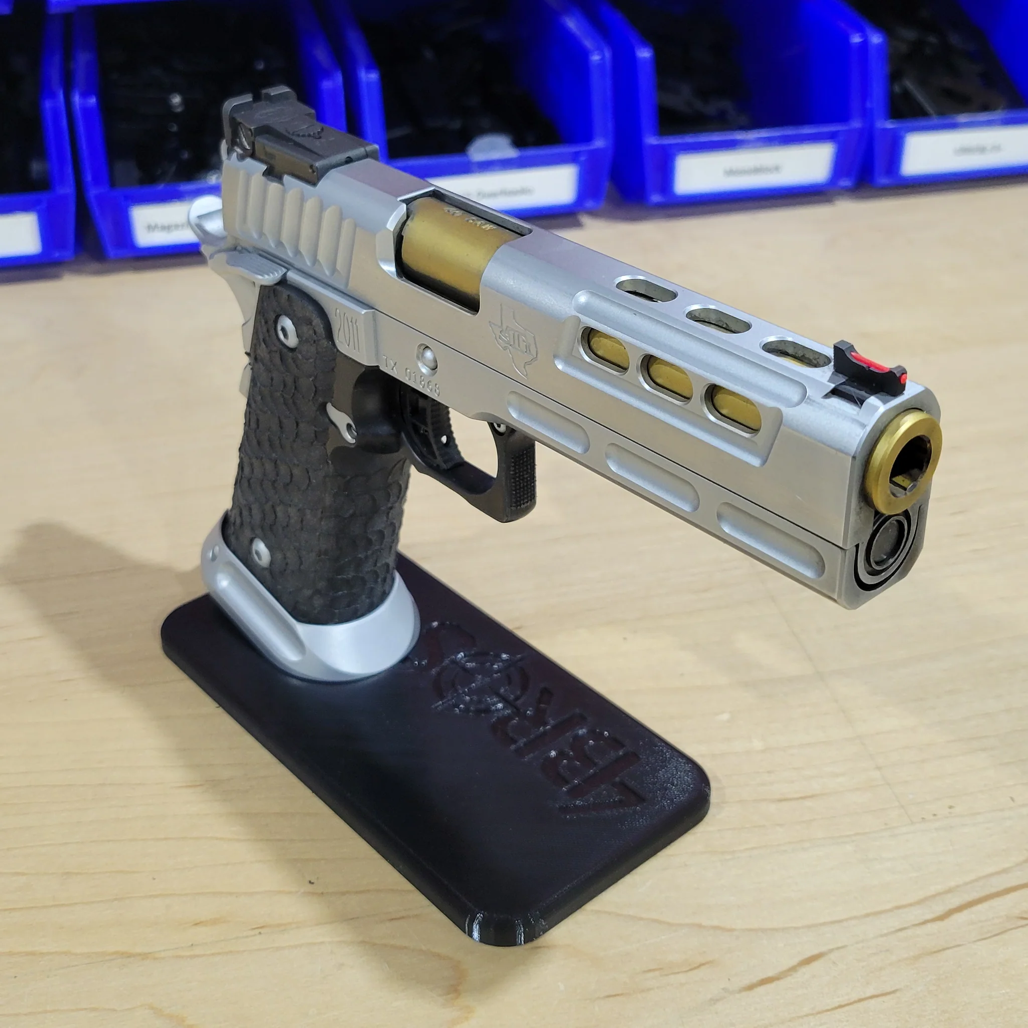 4Bros 2011 Pistol Stand - Image 4