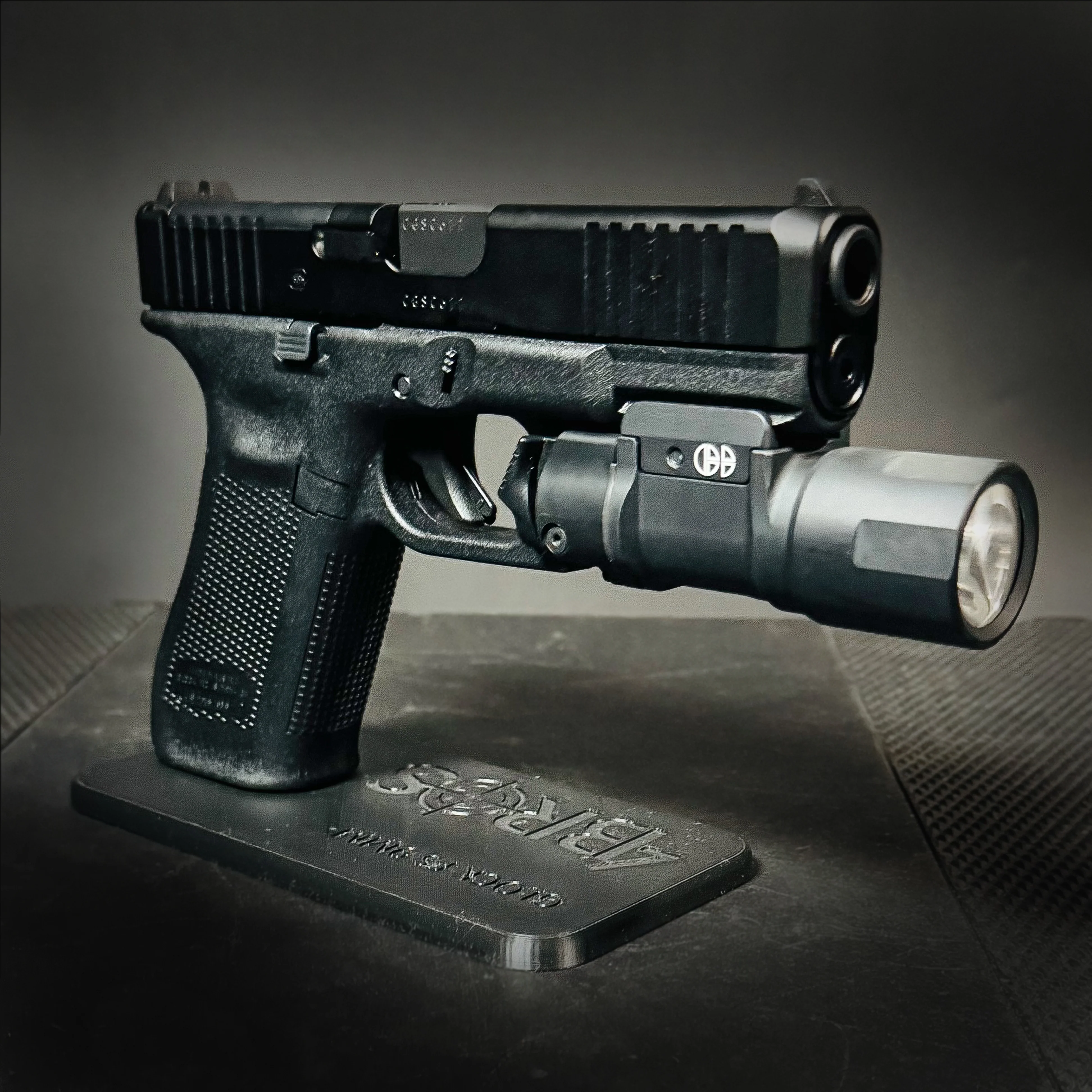 4Bros Glock Pistol Stand - Image 4