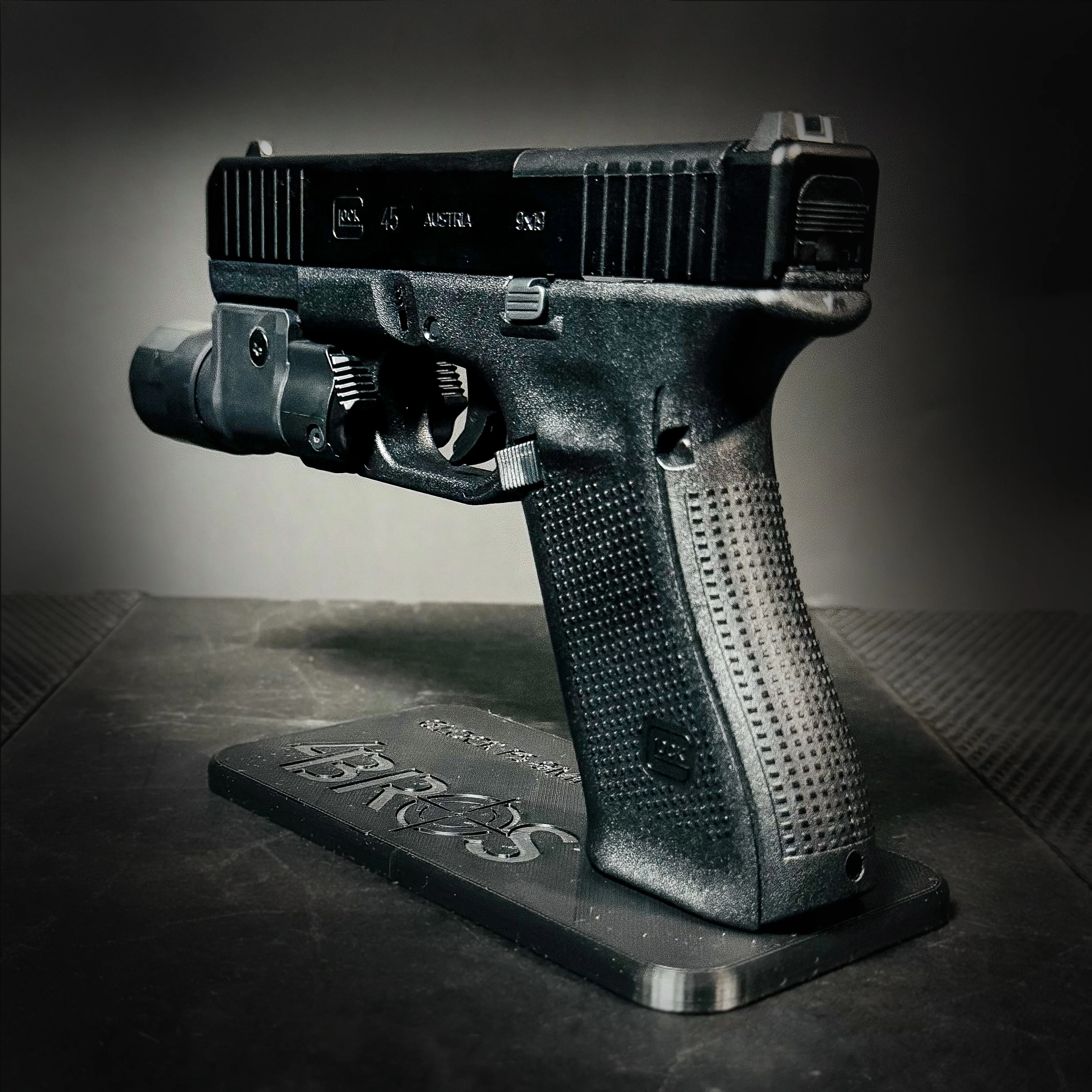 4Bros Glock Pistol Stand - Image 7