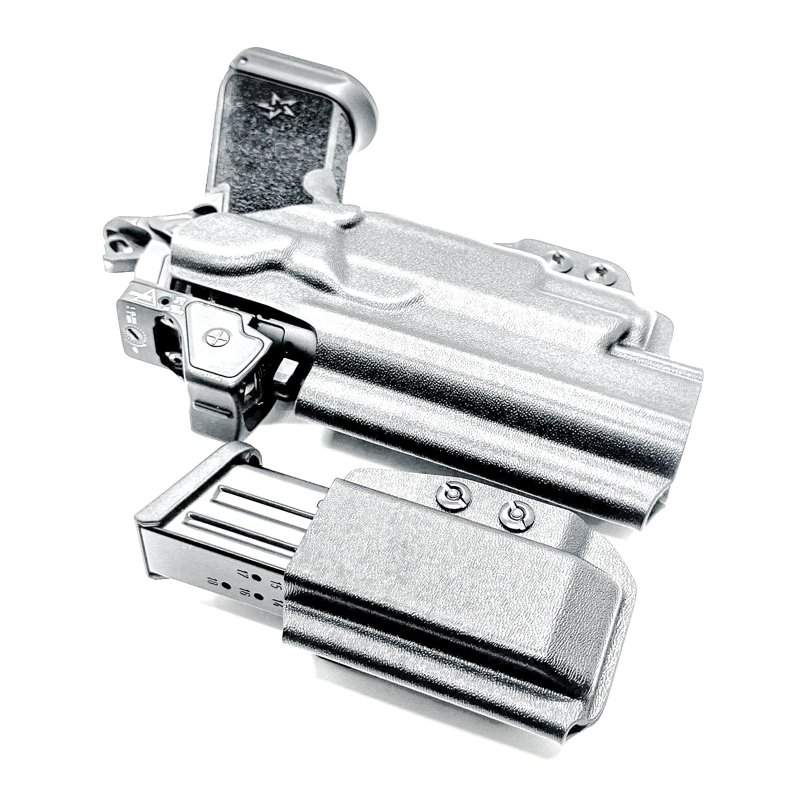 Staccato HD P4.5 & Surefire XC3 IWB Holster with Magazine Carrier Combo - Image 8